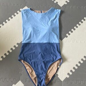NWOT summersalt size 8